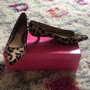 Isaac Mizrahi Gabrielee animal print heels